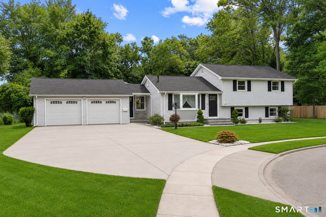 House in Plainville, Connecticut, United States 3 - 18048745