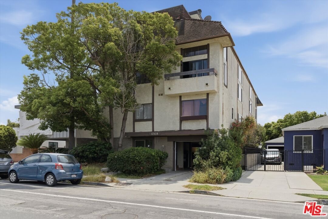 Condo in Los Angeles, California, United States 2 - 18047176