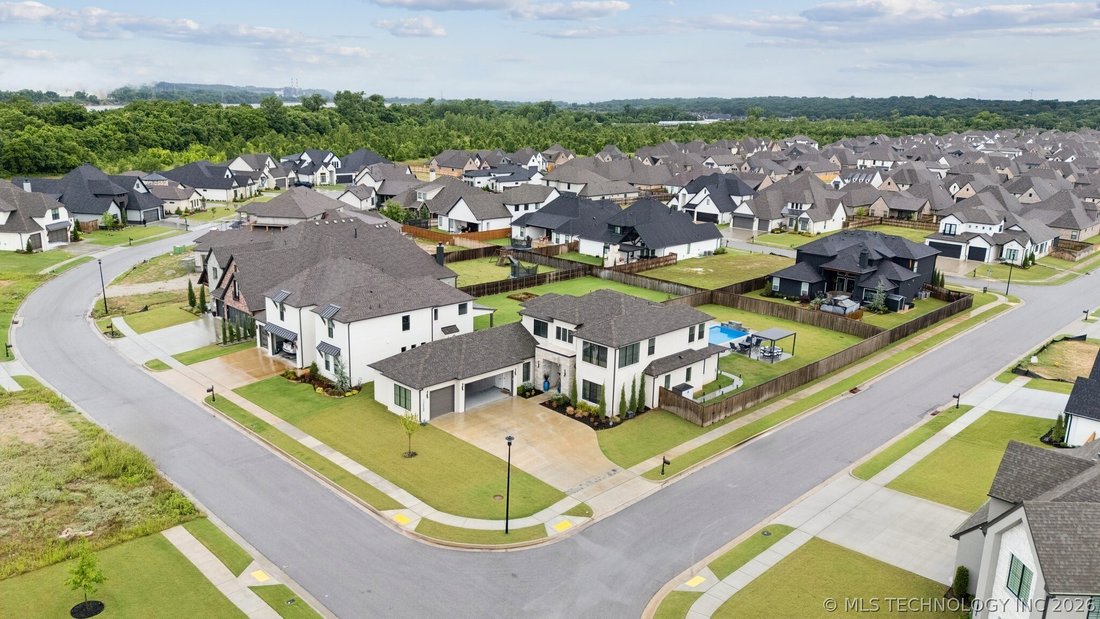 House in Bixby, Oklahoma, United States 3 - 17984112