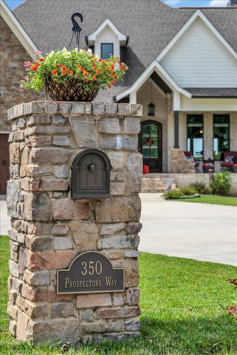 House in South Pittsburg, Tennessee, United States 3 - 18044047