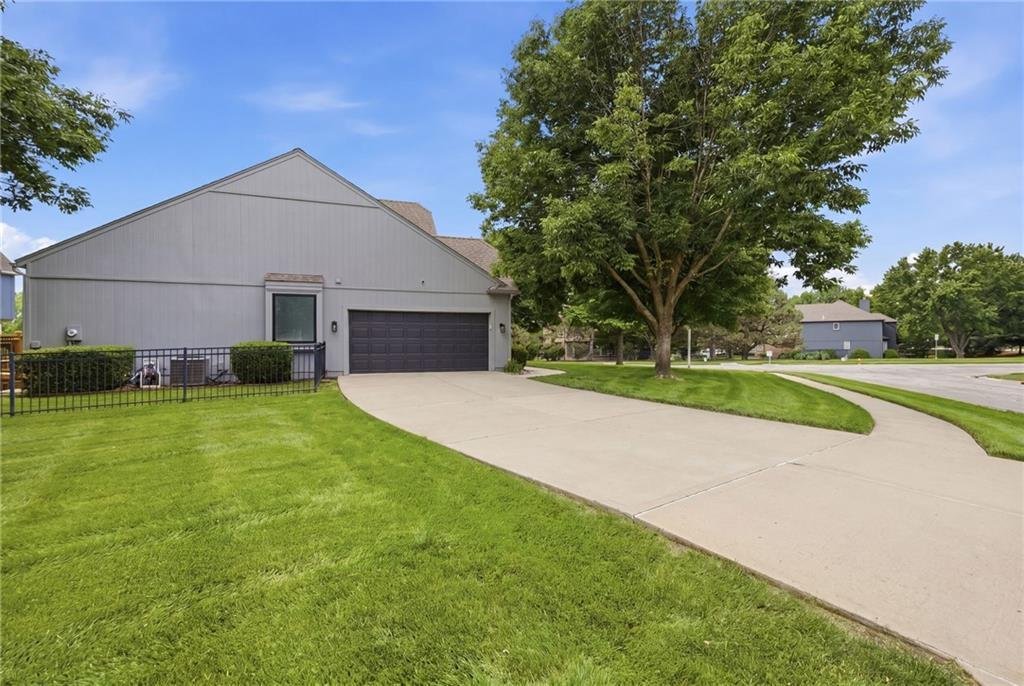 House in Leawood, Kansas, United States 5 - 18045395