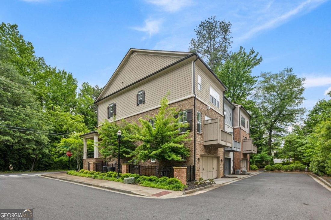 House in Alpharetta, Georgia, United States 3 - 18042002
