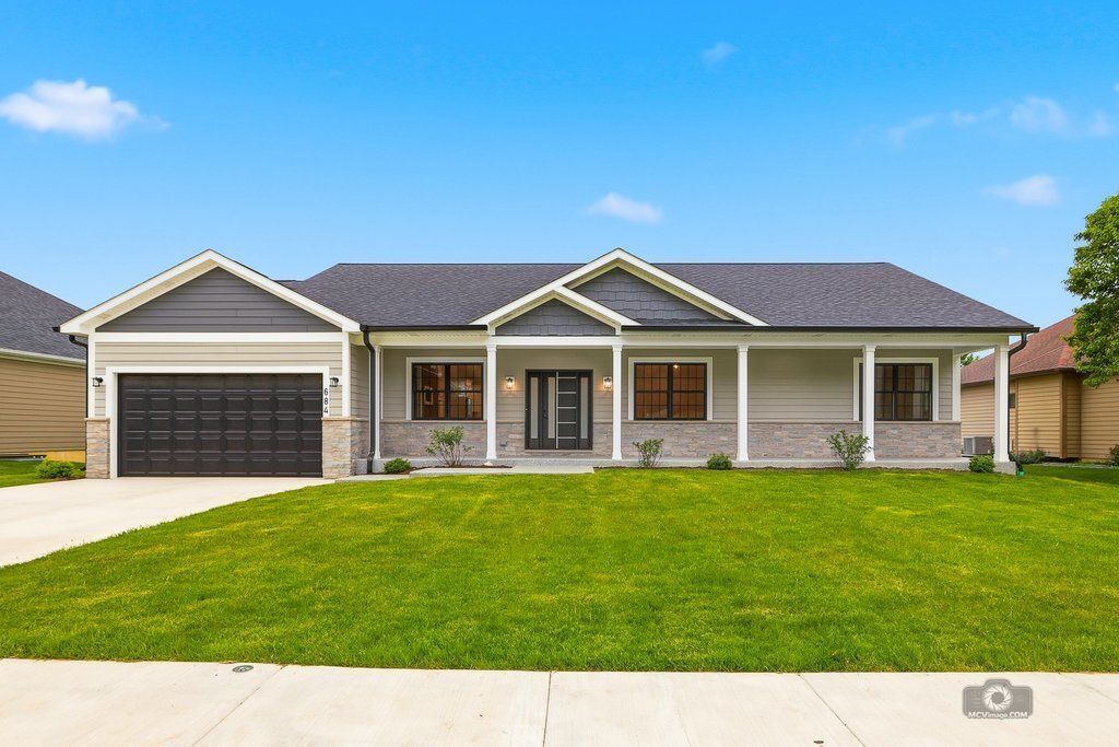 House in Aurora, Illinois, United States 1 - 18048297
