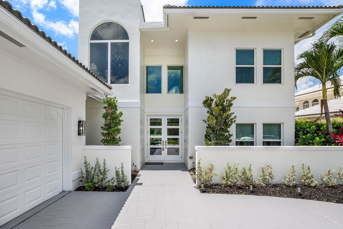 West Palm Beach, Florida, United States 1 - 18045634
