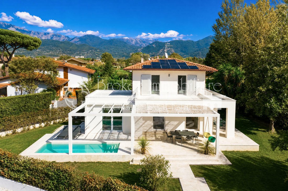 Villa in Center, Forte dei Marmi, Tuscany 4 - 16566384