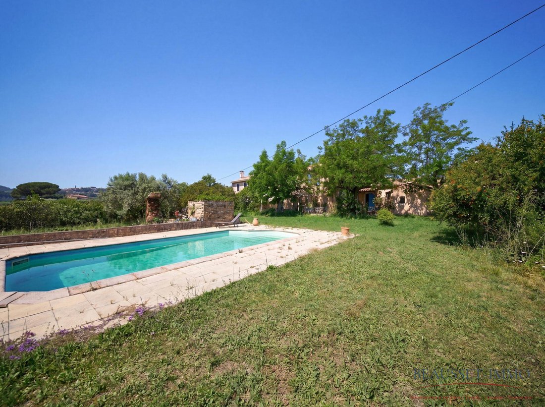 Country House in Le Castellet, Provence-Alpes-Côte d'Azur, France 3 - 18032668