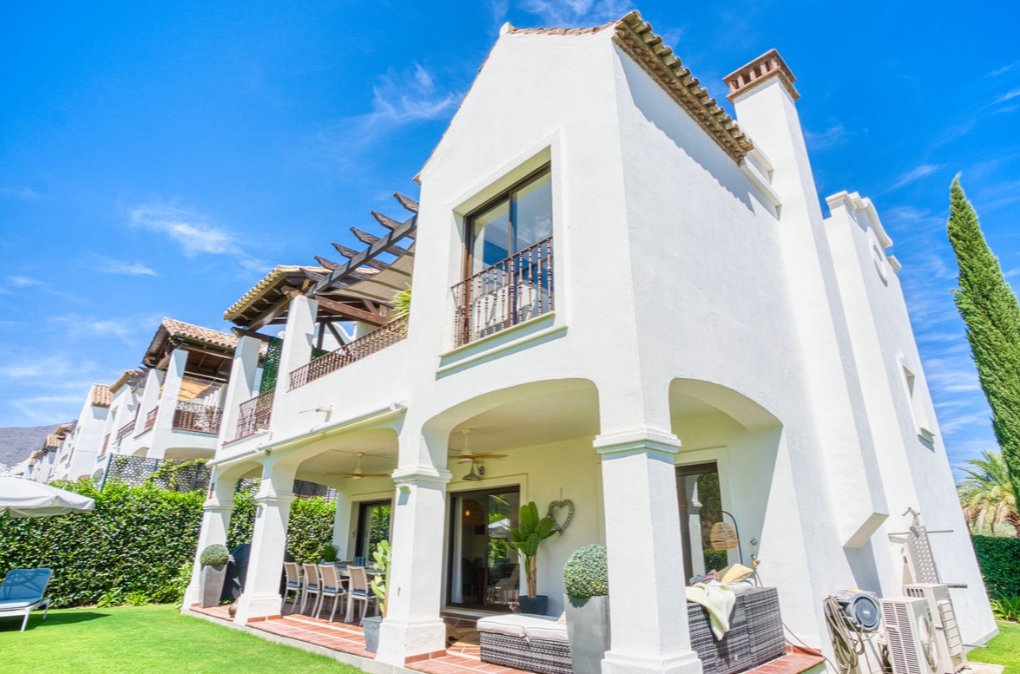 Villa in Estepona, Andalusia, Spain 3 - 18045027