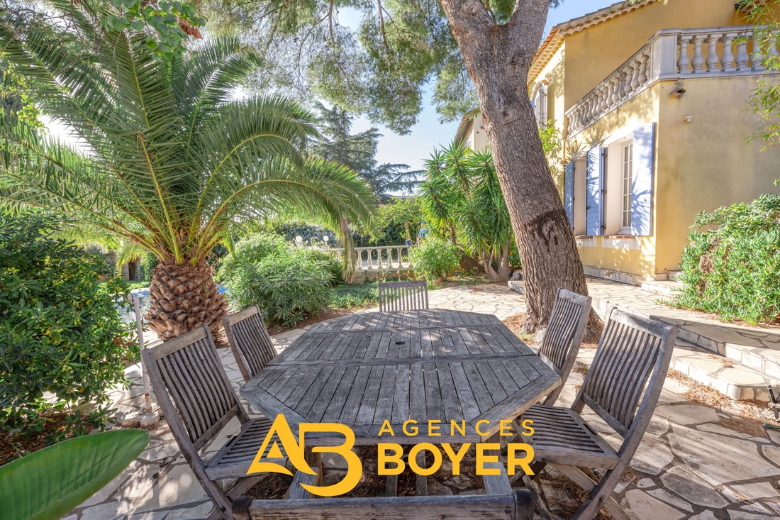 Villa in Bandol, Provence-Alpes-Côte d'Azur, France 4 - 18048617