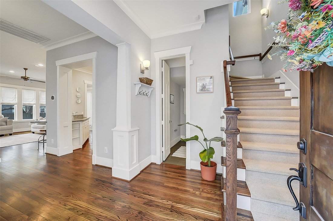 House in Houston, Texas, United States 3 - 18044197