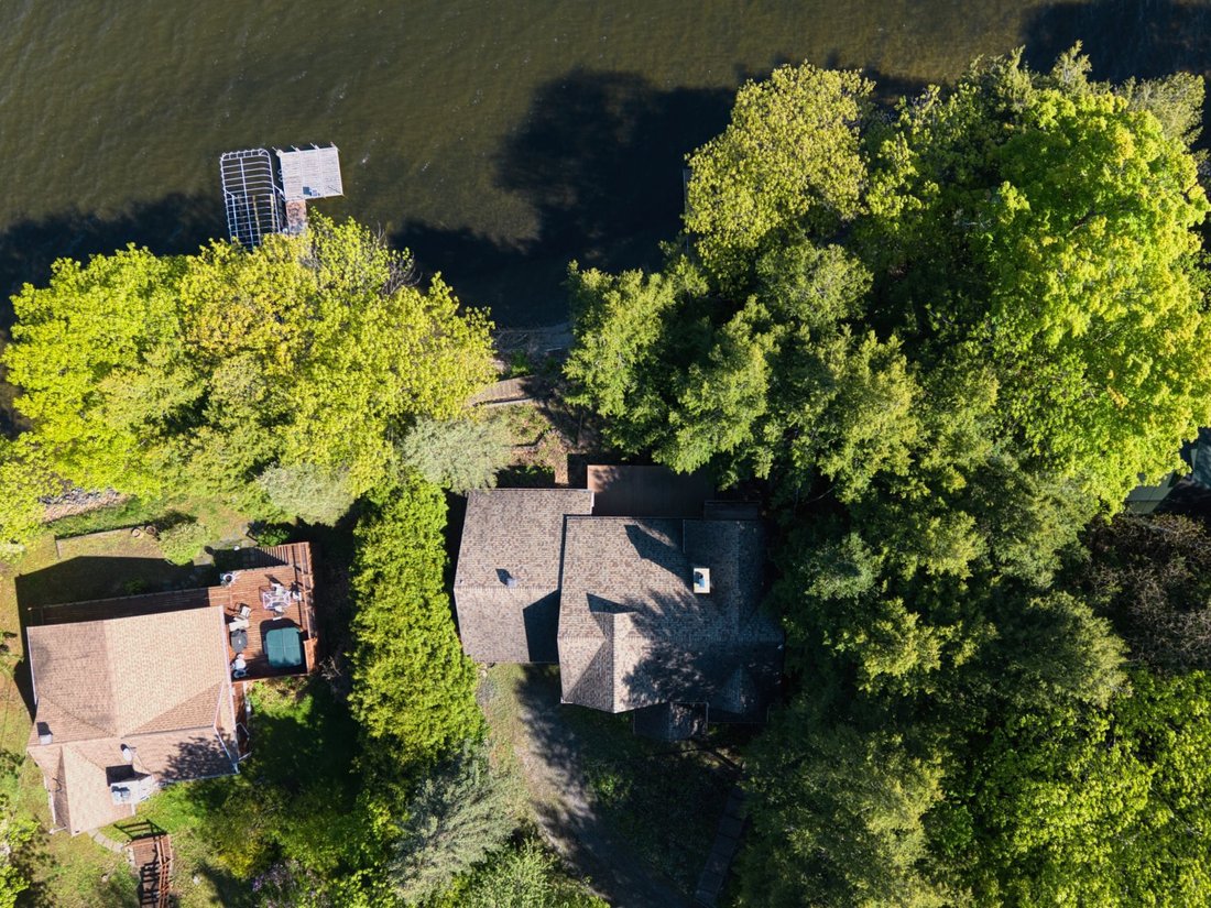 House in Sainte-Catherine-de-Hatley, Quebec, Canada 2 - 17660354