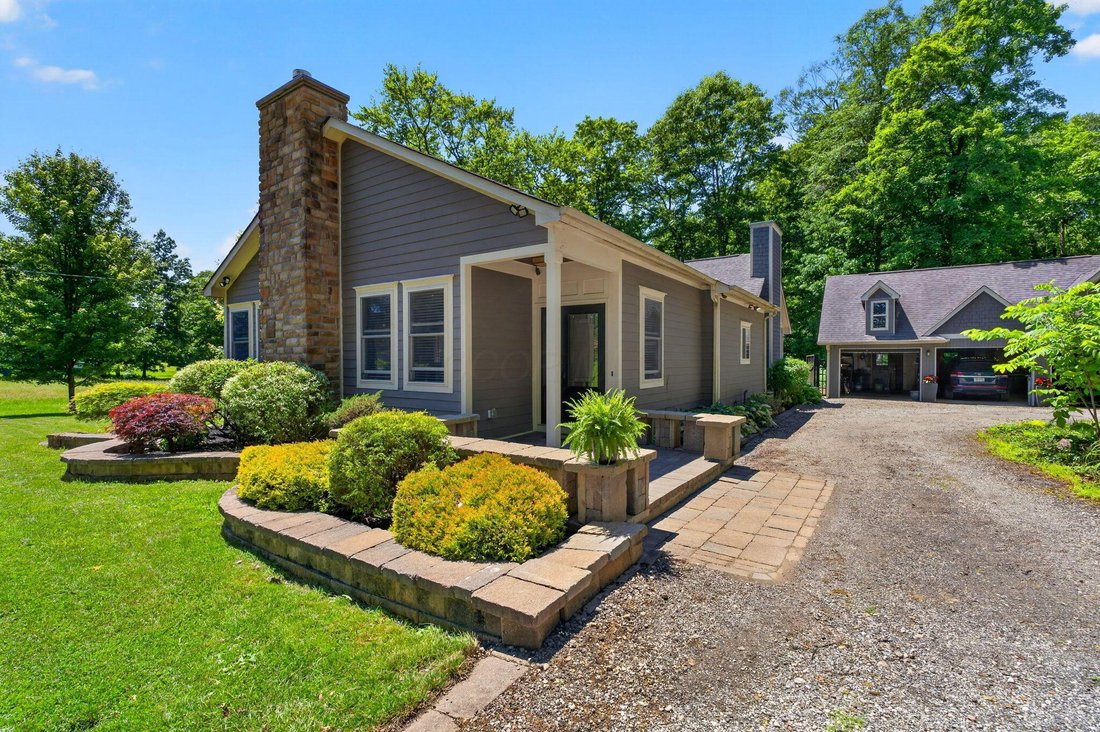 House in Gahanna, Ohio, United States 1 - 18046731
