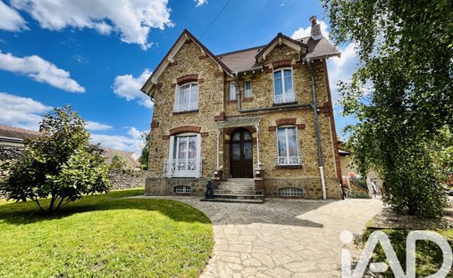 House in Rambouillet, Ile-de-France, France 1