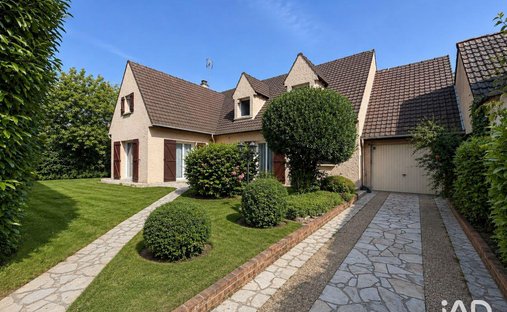 House in Domaine d'Armainvilliers, Ozoir-la-Ferriere, France 1
