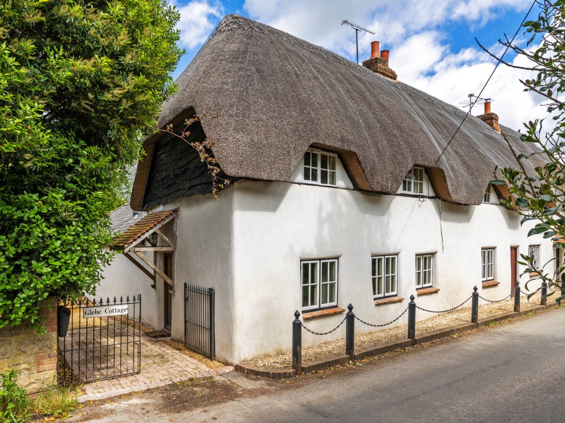 House in Fox, Amport, England 2 - 18042760
