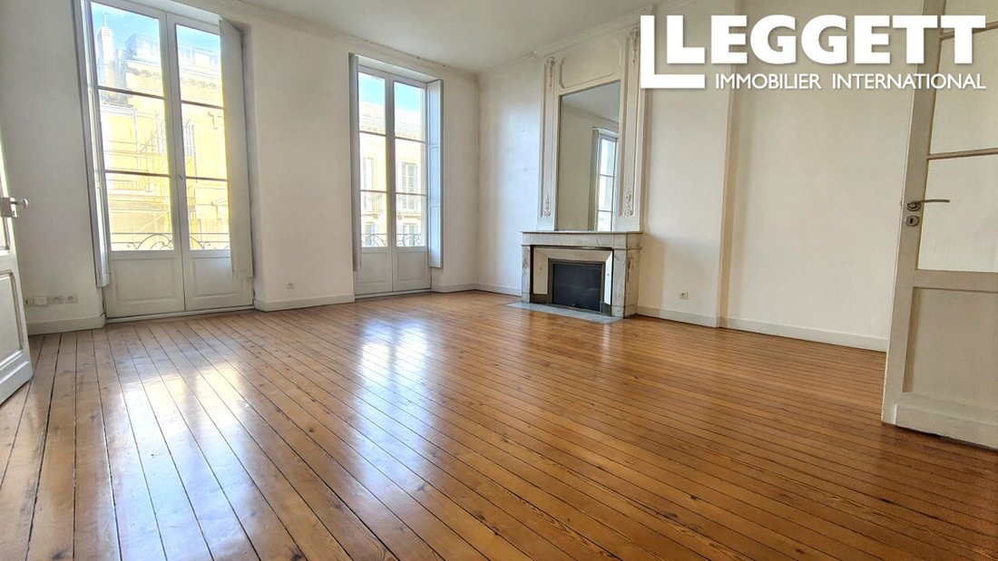 Apartment in Hôtel de Ville-Quinconce-Saint Seurin-Fondaudège, Bordeaux, France 2 - 17083120