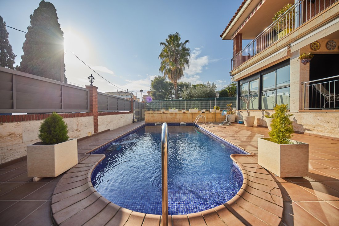 Villa in Segur de Calafell, Calafell, Spain 1 - 15280599