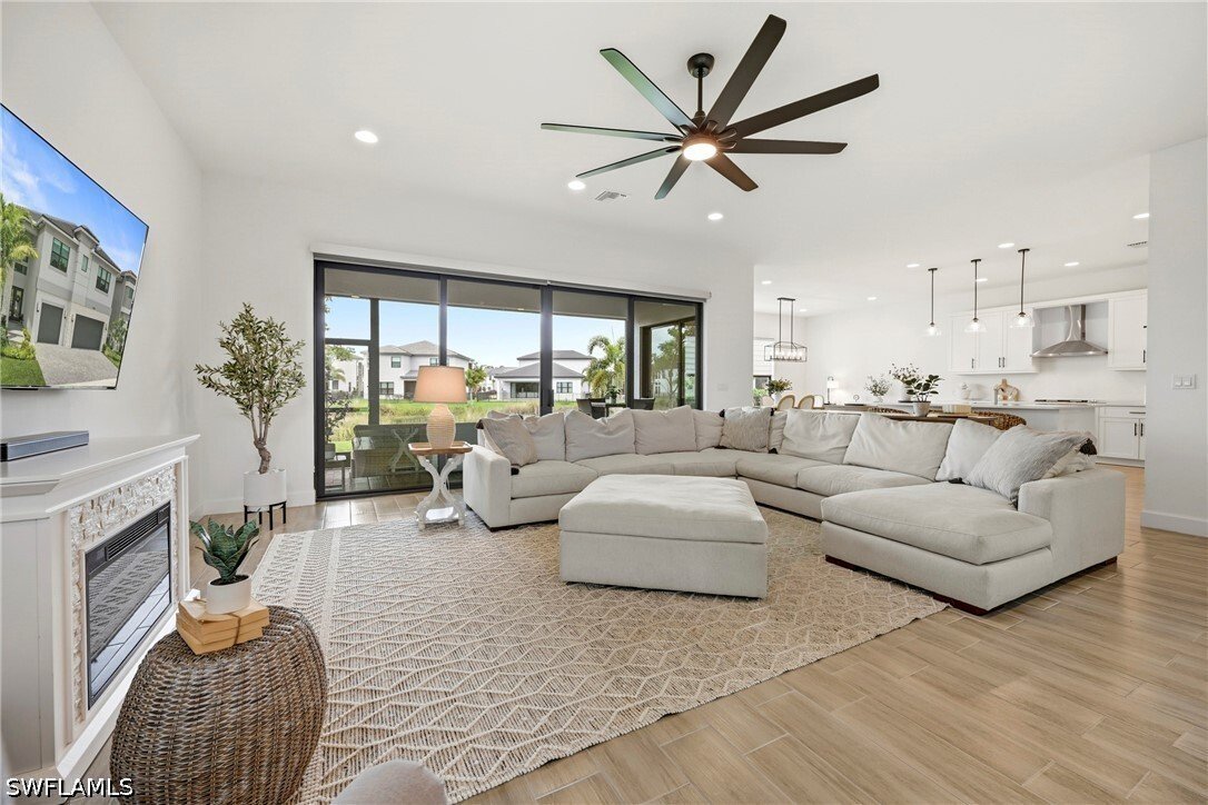 House in Estero, Florida, United States 2 - 18046837
