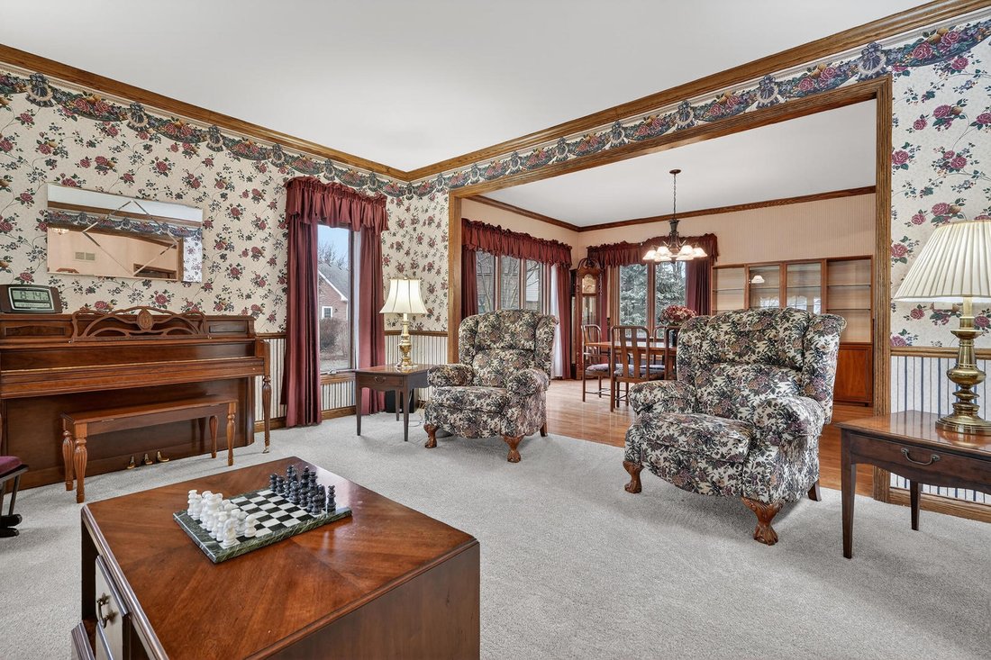 House in Prospect Heights, Illinois, United States 4 - 18048307