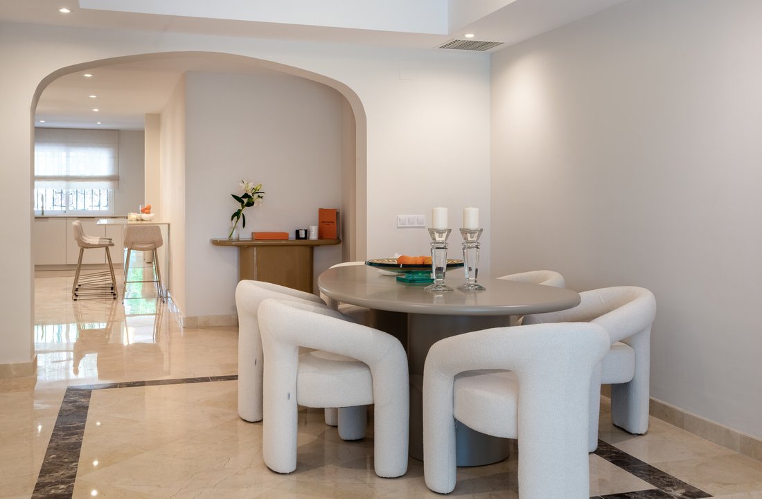 Apartment in Marbella, Andalusia, Spain 4 - 18045057