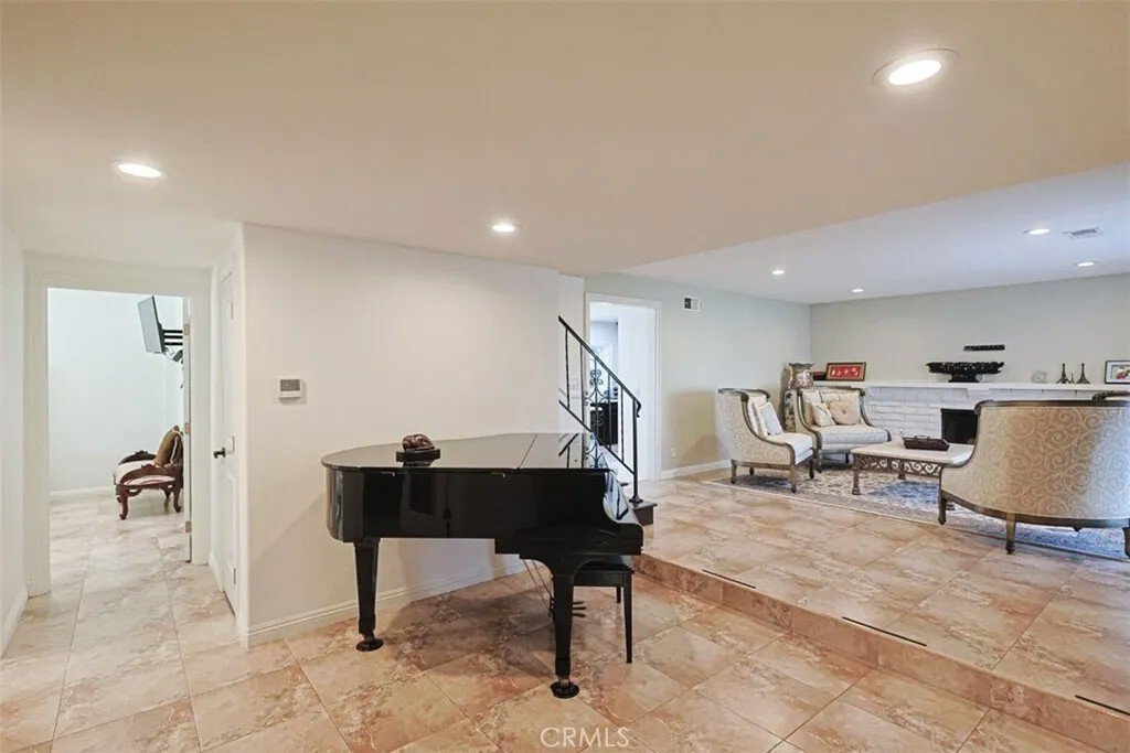 House in Cypress, California, United States 4 - 18050891