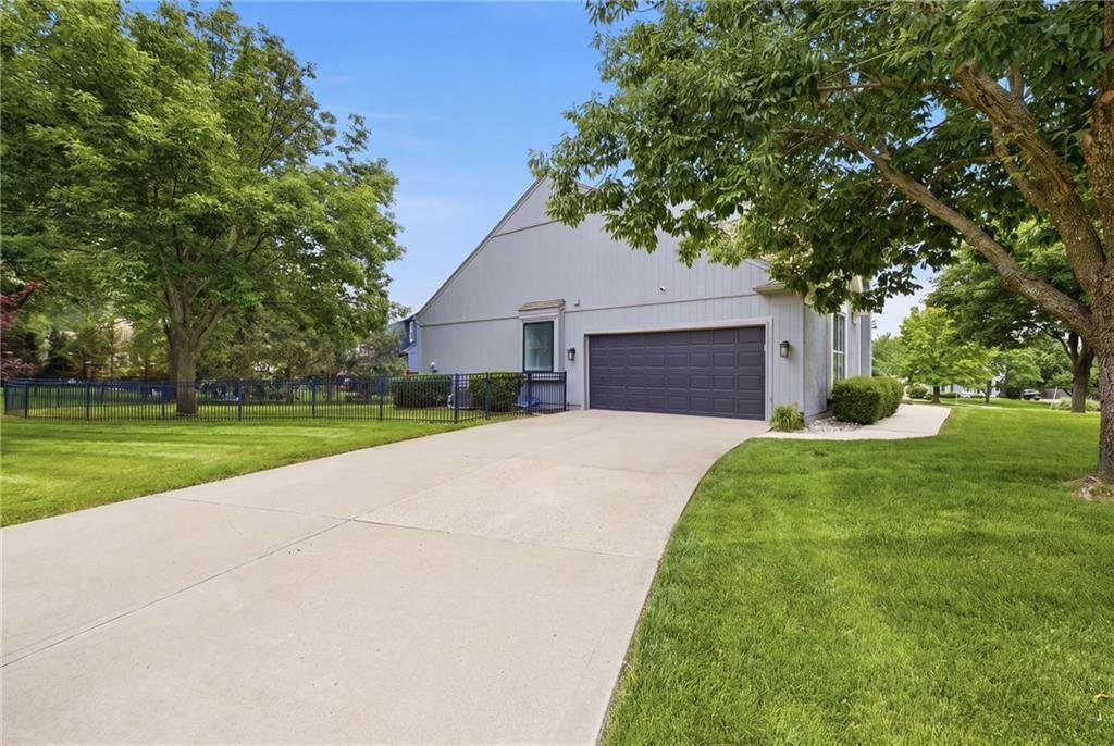 House in Leawood, Kansas, United States 4 - 18045395