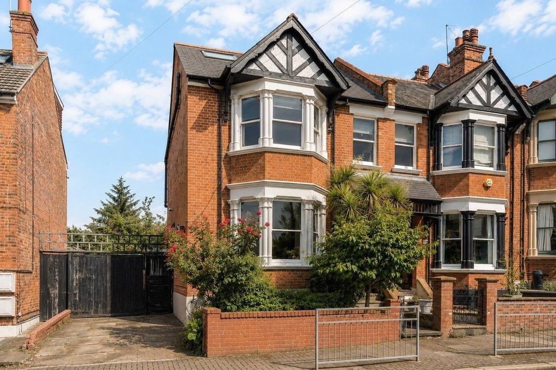 House in Willesden Green, Brent, England 1 - 18051651