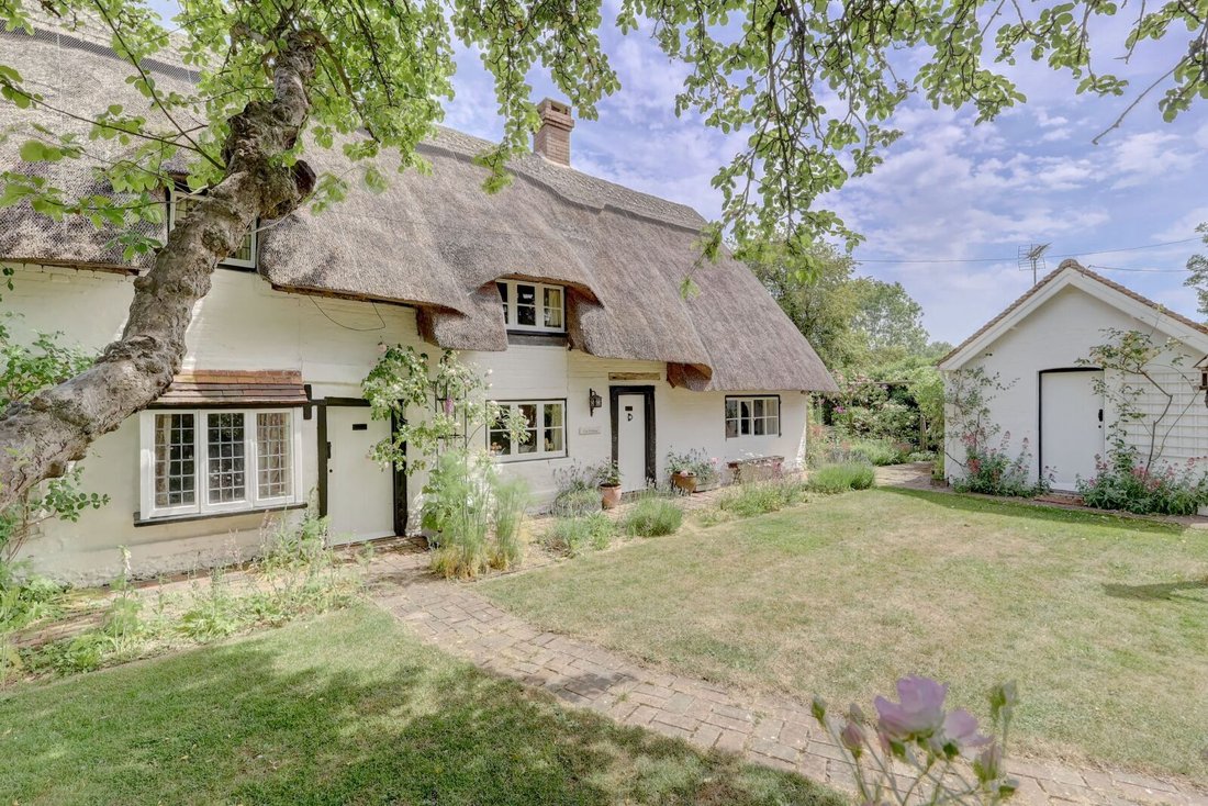 House in Horsenden, Princes Risborough, England 2 - 17175038