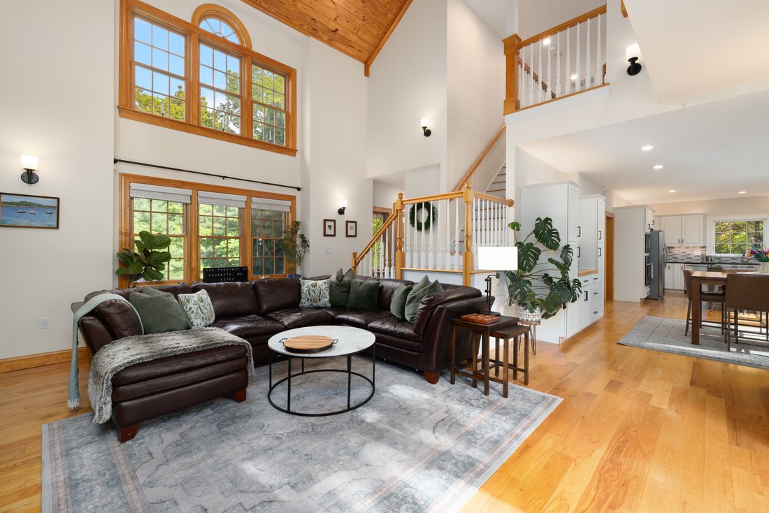 Rehoboth, Massachusetts, United States 4 - 18052610