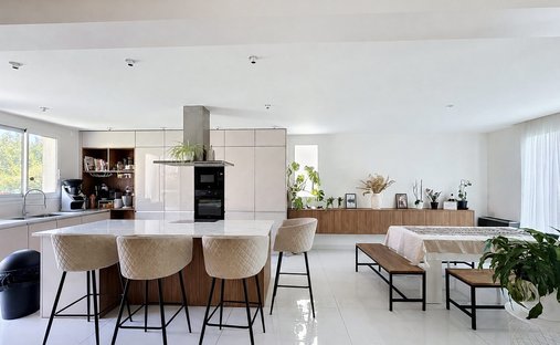 House in Charentonneau, Maisons-Alfort, France 1