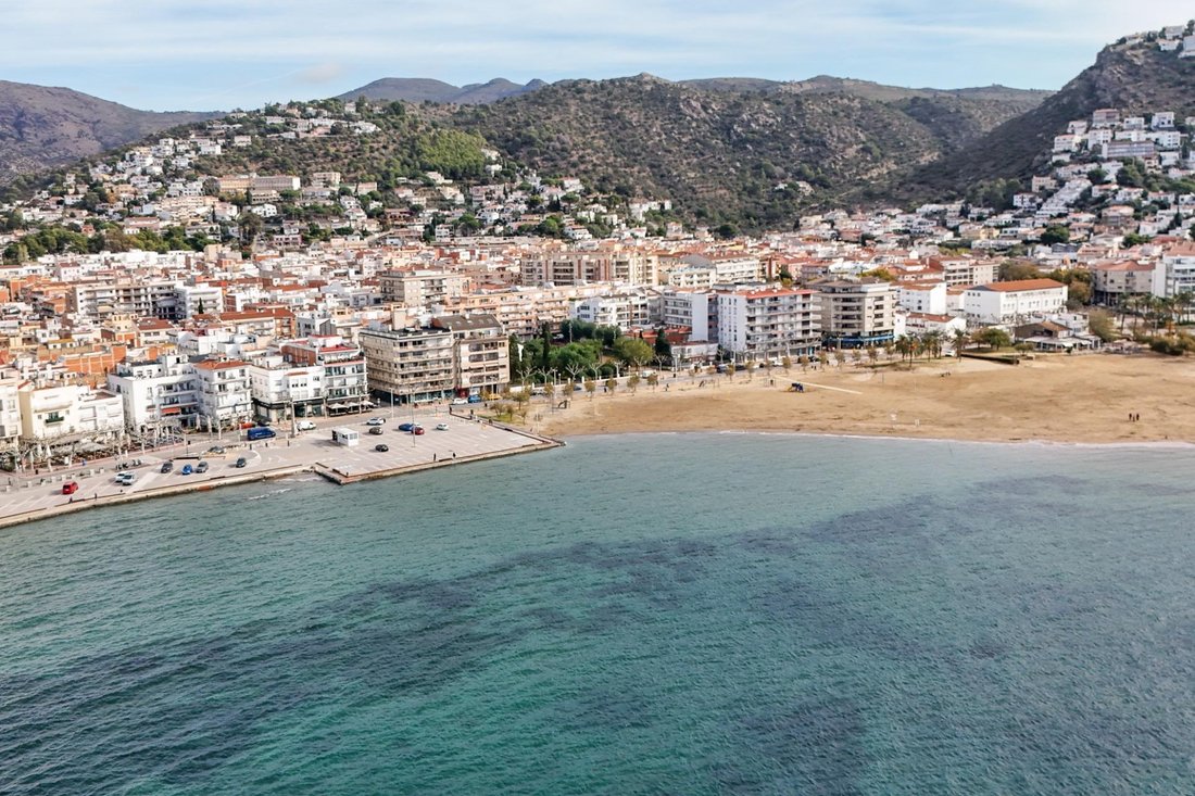 Apartment in Roses, Catalonia, Spain 4 - 18044131