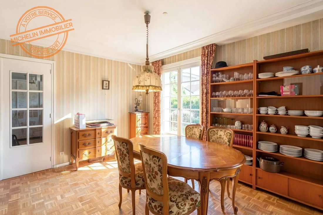 Villa in Champagne-au-Mont-d'Or, Auvergne-Rhône-Alpes, France 5 - 18042802