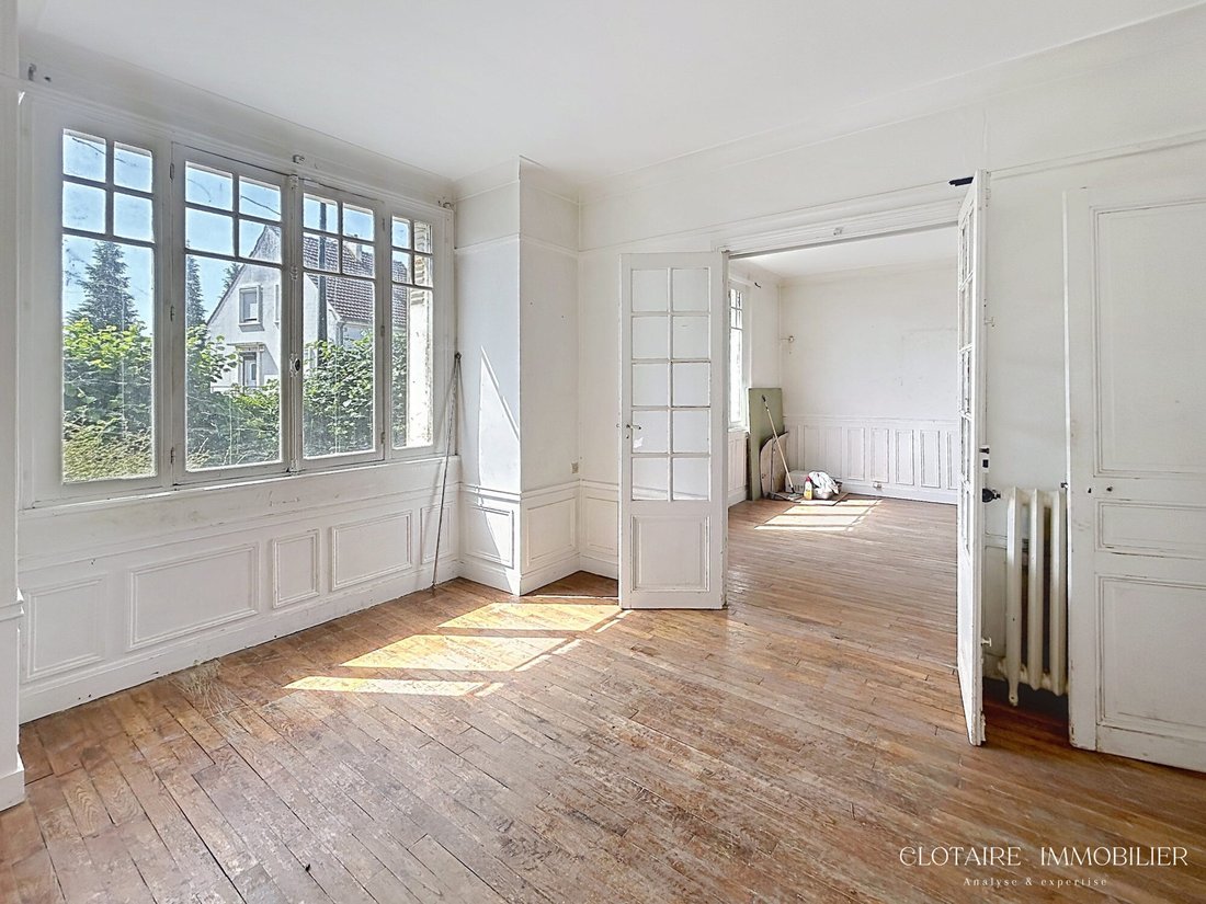 House in Compiegne, Hauts-de-France, France 1 - 18043580