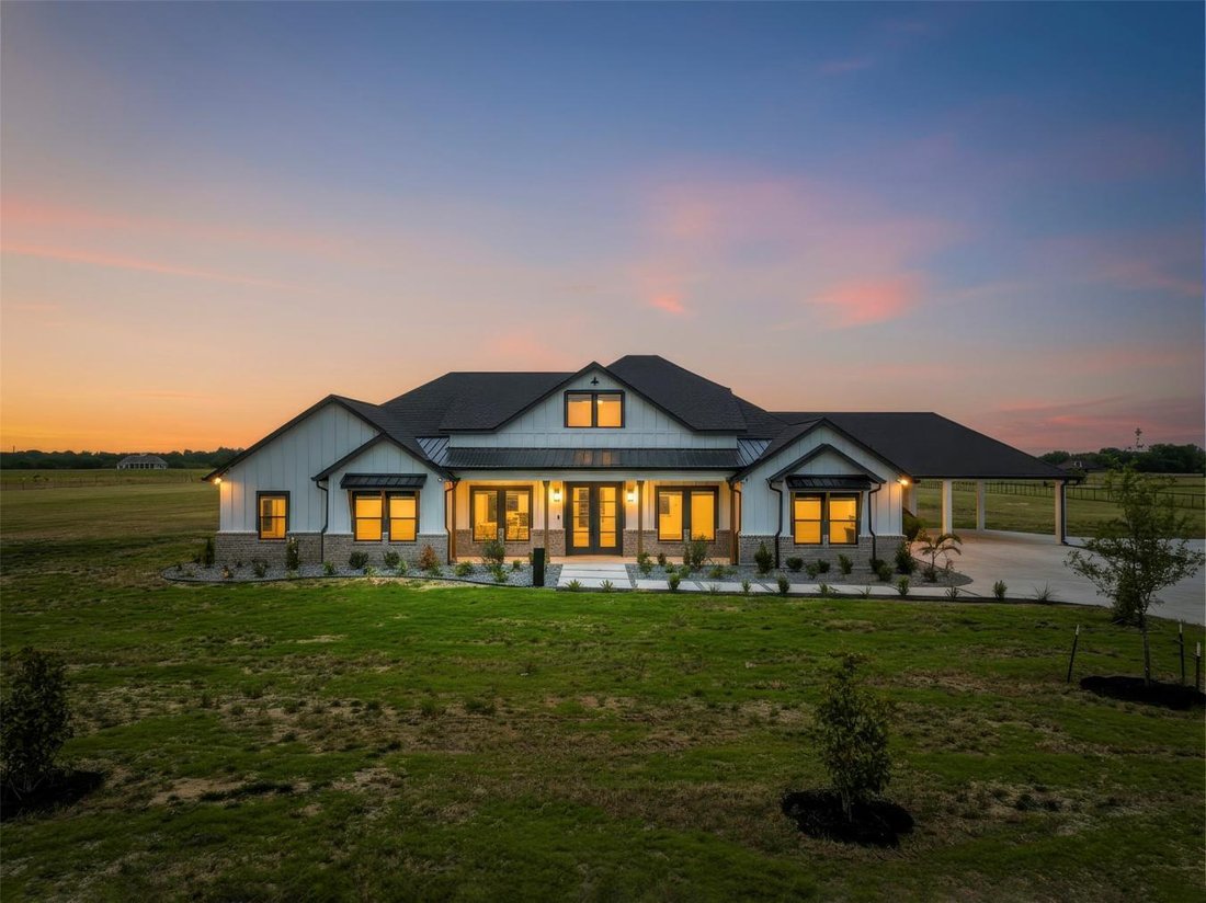House in Ennis, Texas, United States 2 - 18050093