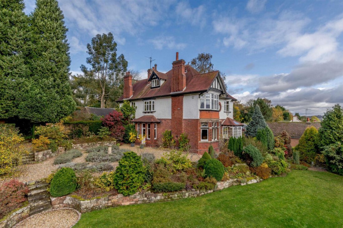 House in Cheadle, England 2 - 16172605