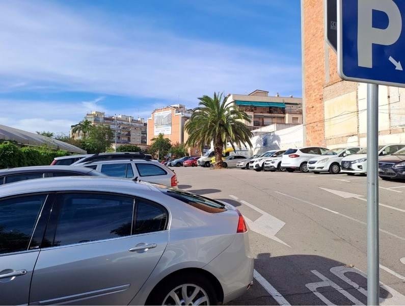 Land in Esplugues de Llobregat, Katalonien, Spanien 4 - 15243954