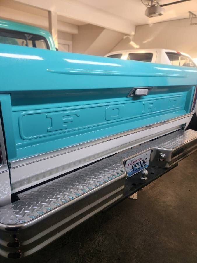 Pickup in Glendale, United States 4 - 18050057