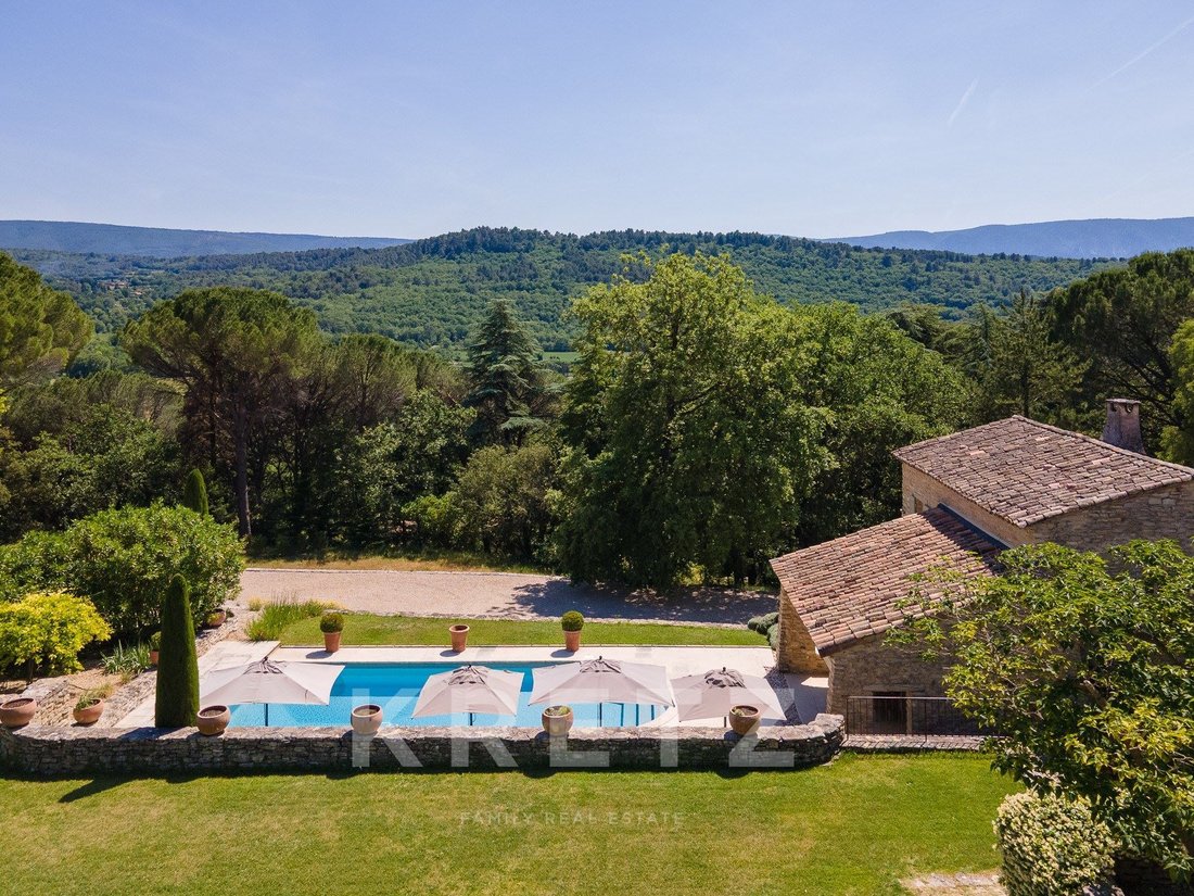 Estate in Ménerbes, Provence-Alpes-Côte d'Azur, France 3 - 18042814