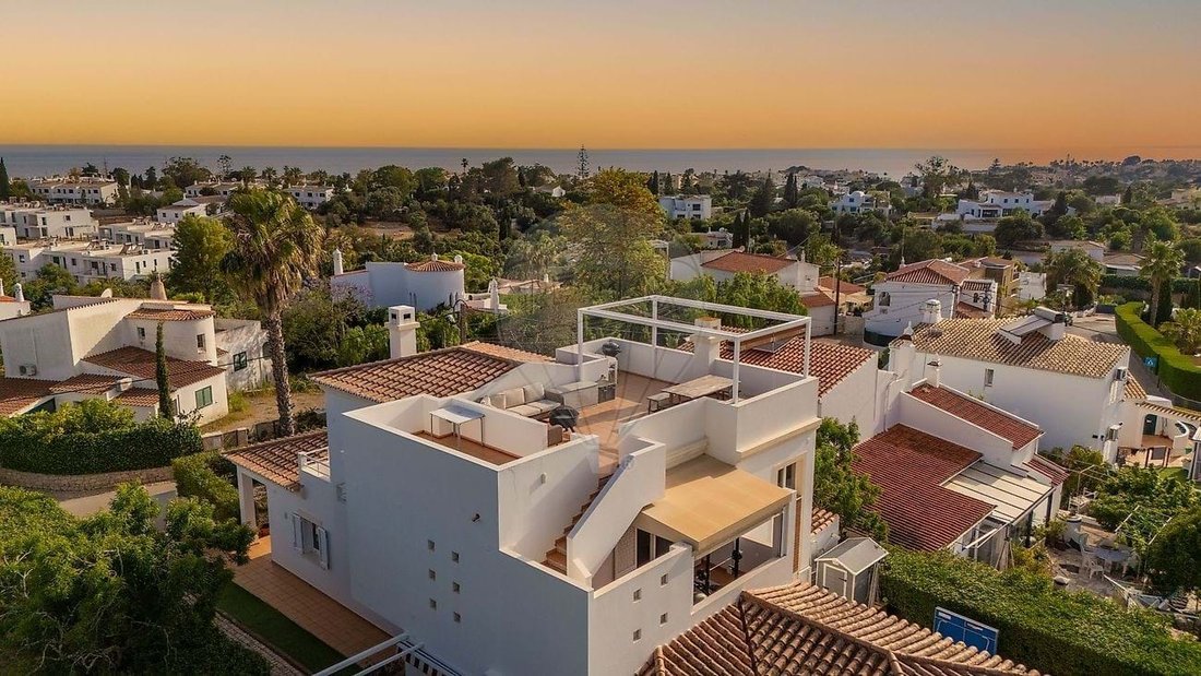 Villa in Carvoeiro, Algarve, Portugal 4 - 18046139