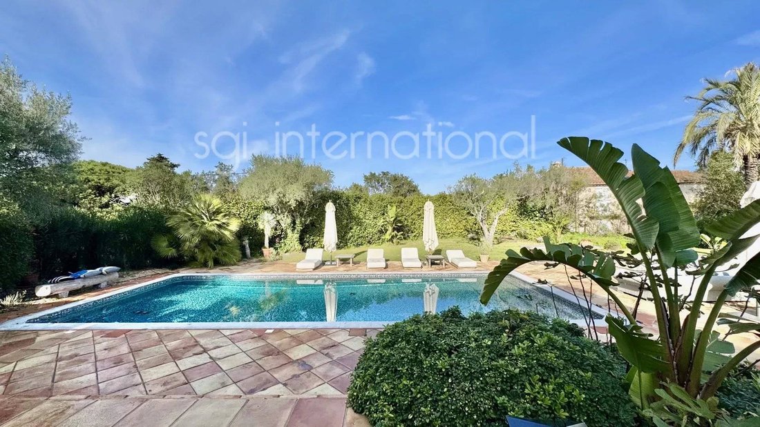 Casa a Saint-Tropez, Provenza-Alpi-Costa Azzurra, Francia 1 - 16623474