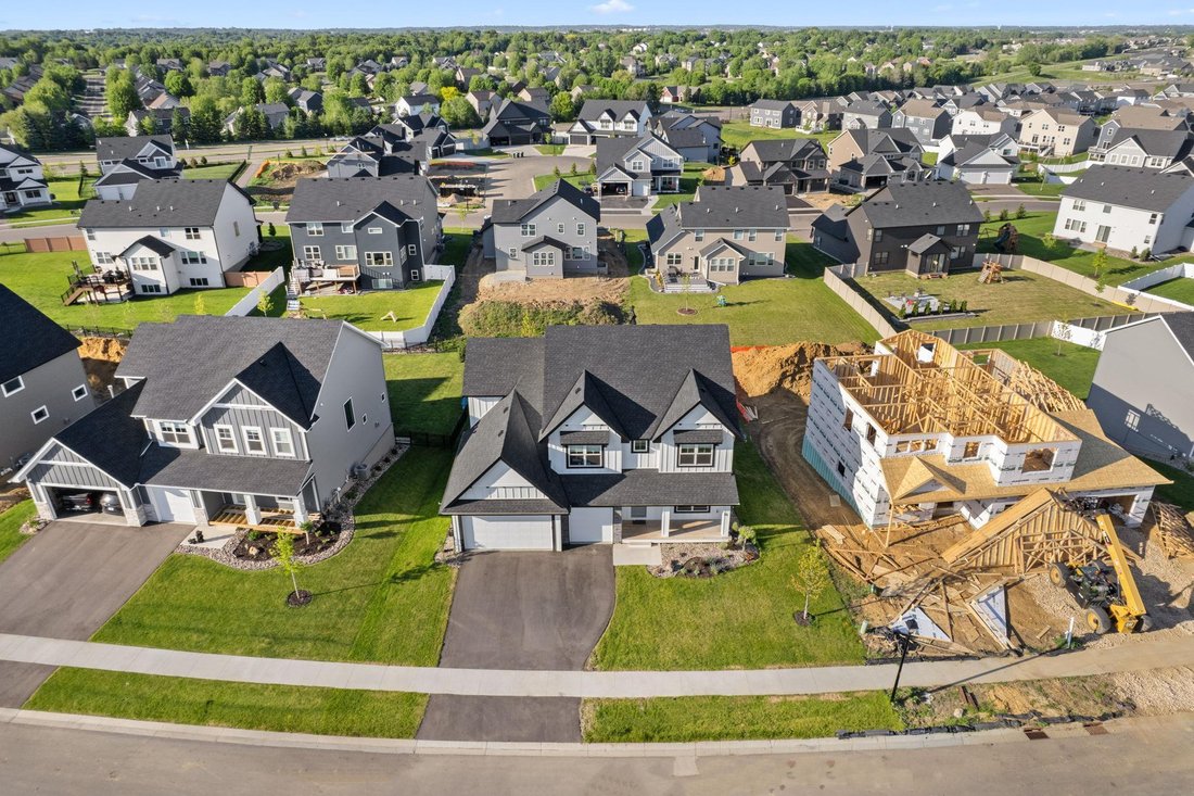 House in Lakeville, Minnesota, United States 2 - 18045570