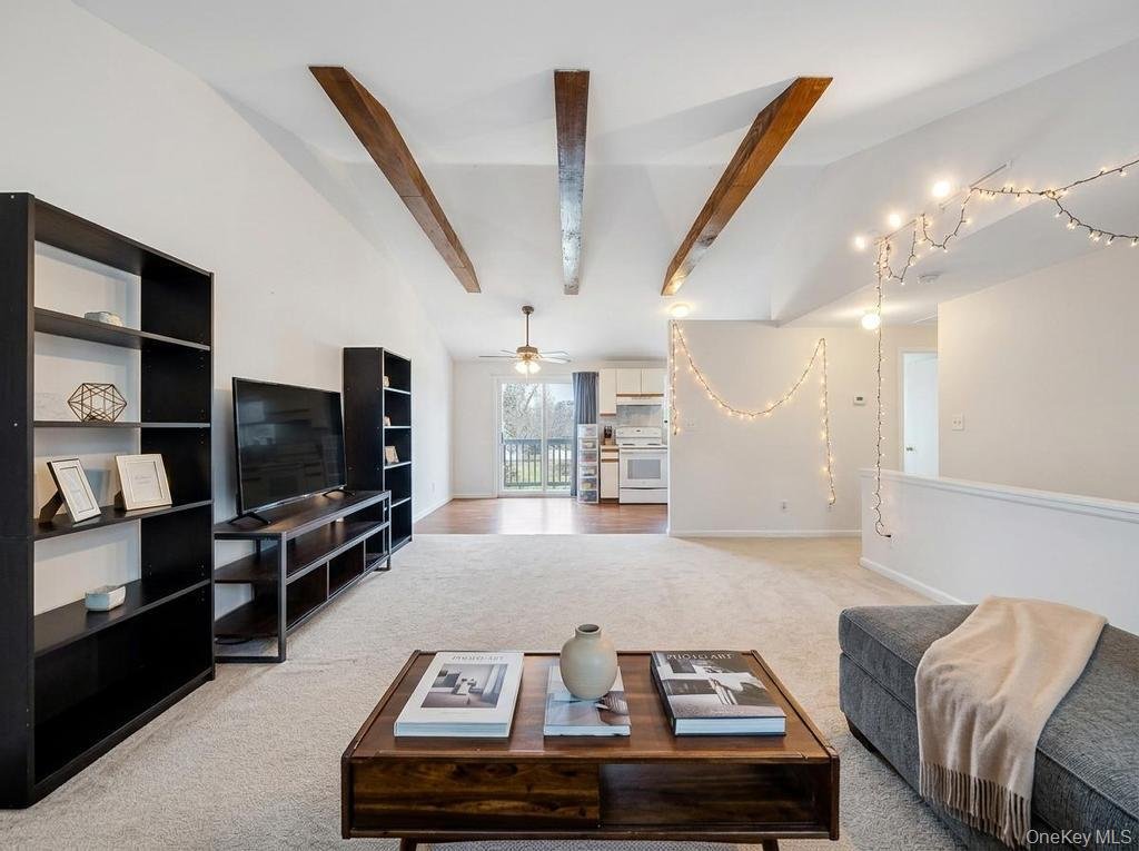 House in West Islip, New York, United States 4 - 18048218