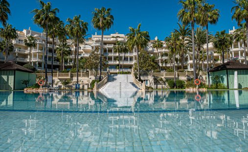 Appartamento a Estepona, Andalusia, Spagna 1