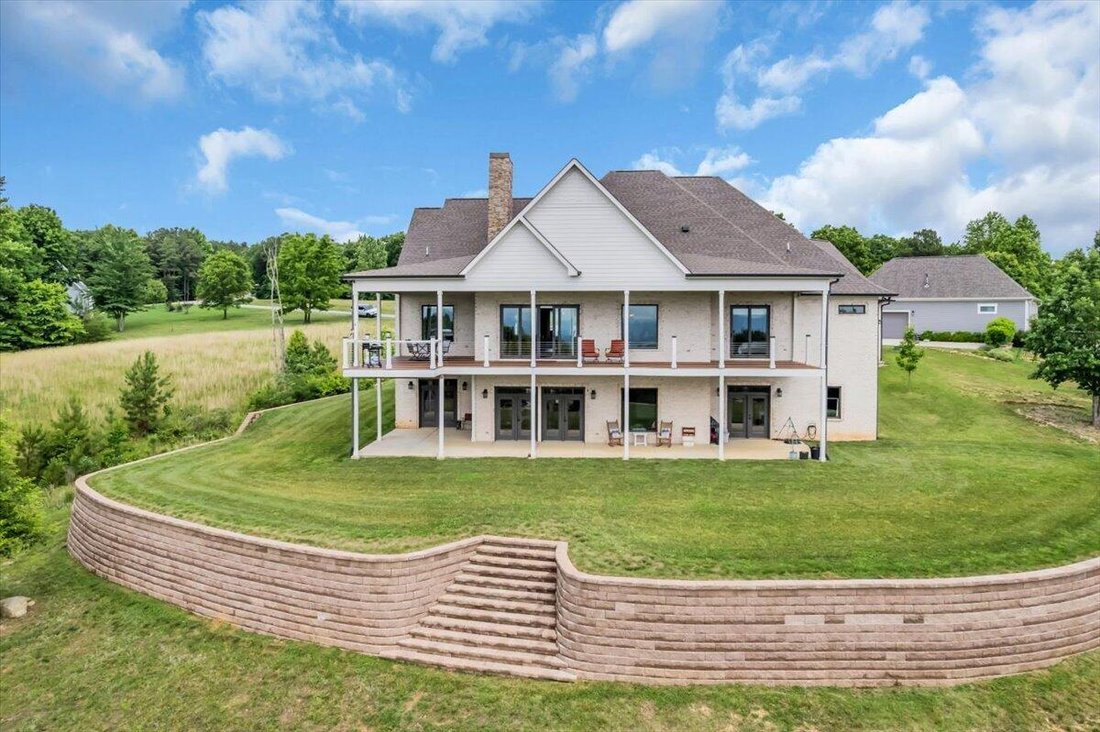 House in South Pittsburg, Tennessee, United States 4 - 18043882