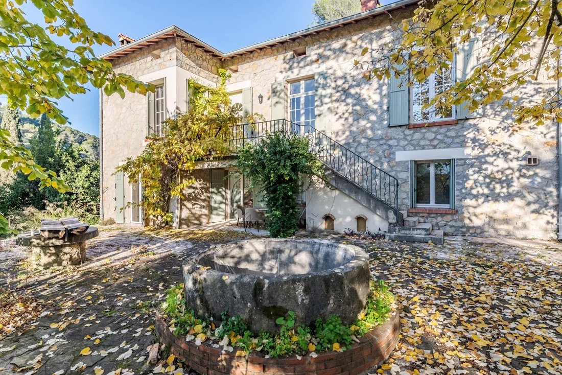 Villa in La Roquette-sur-Siagne, Provence-Alpes-Côte d'Azur, France 1 - 17039153