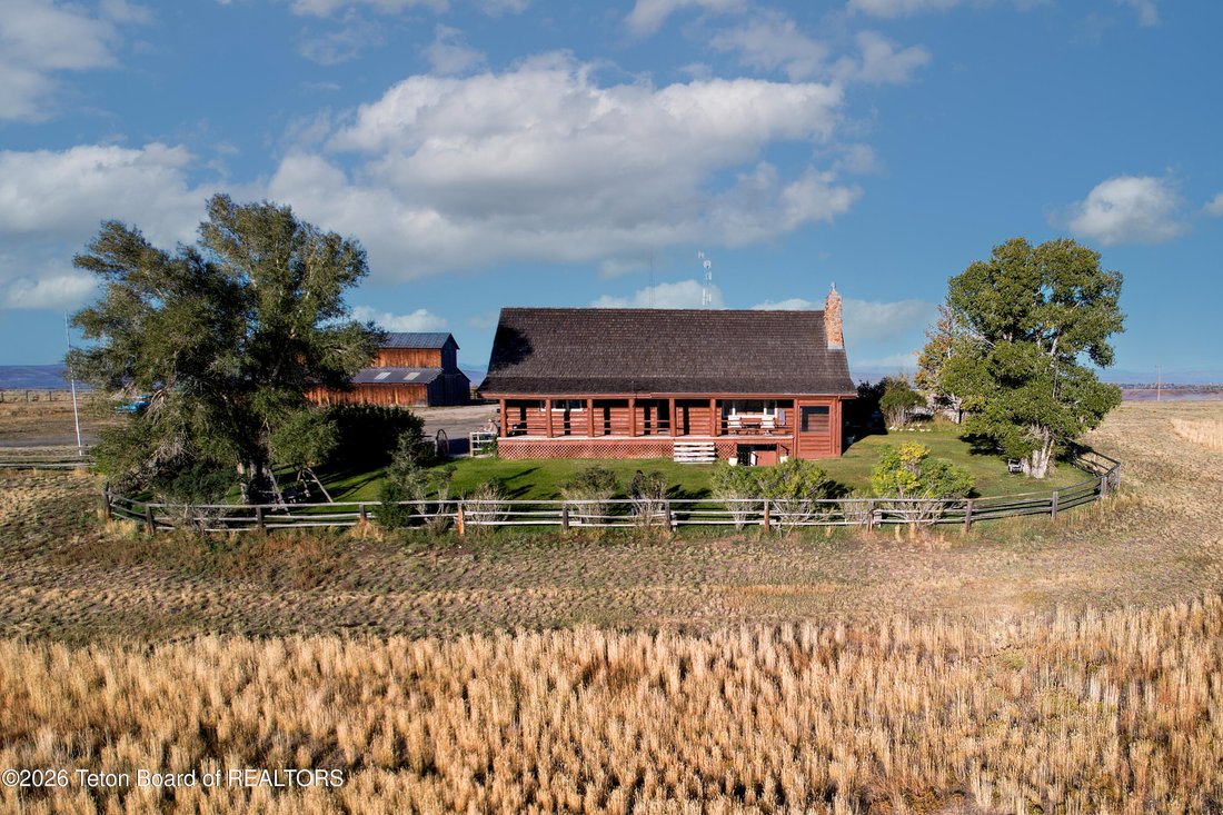 House in Pinedale, Wyoming, United States 3 - 18042655