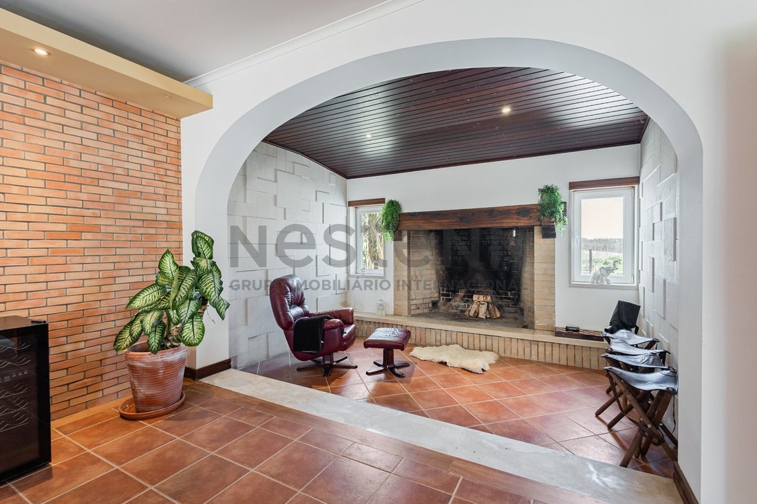 House in Miragaia, Lisbon, Portugal 3 - 18050305