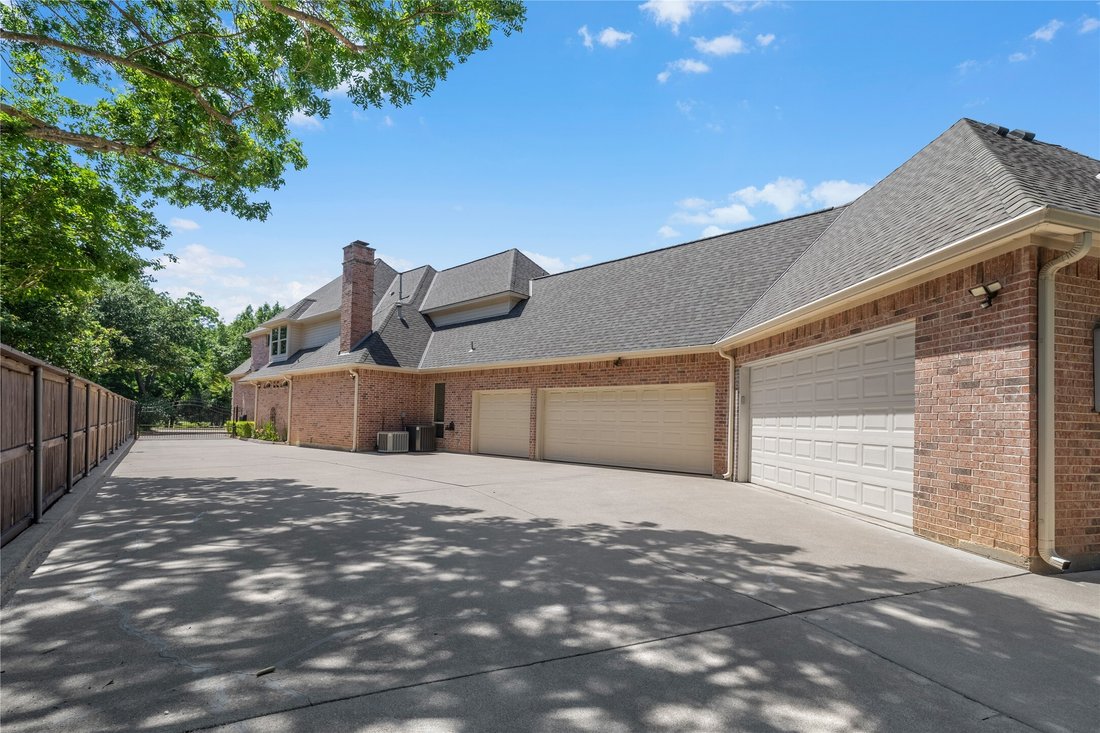 House in Grapevine, Texas, United States 3 - 18045408