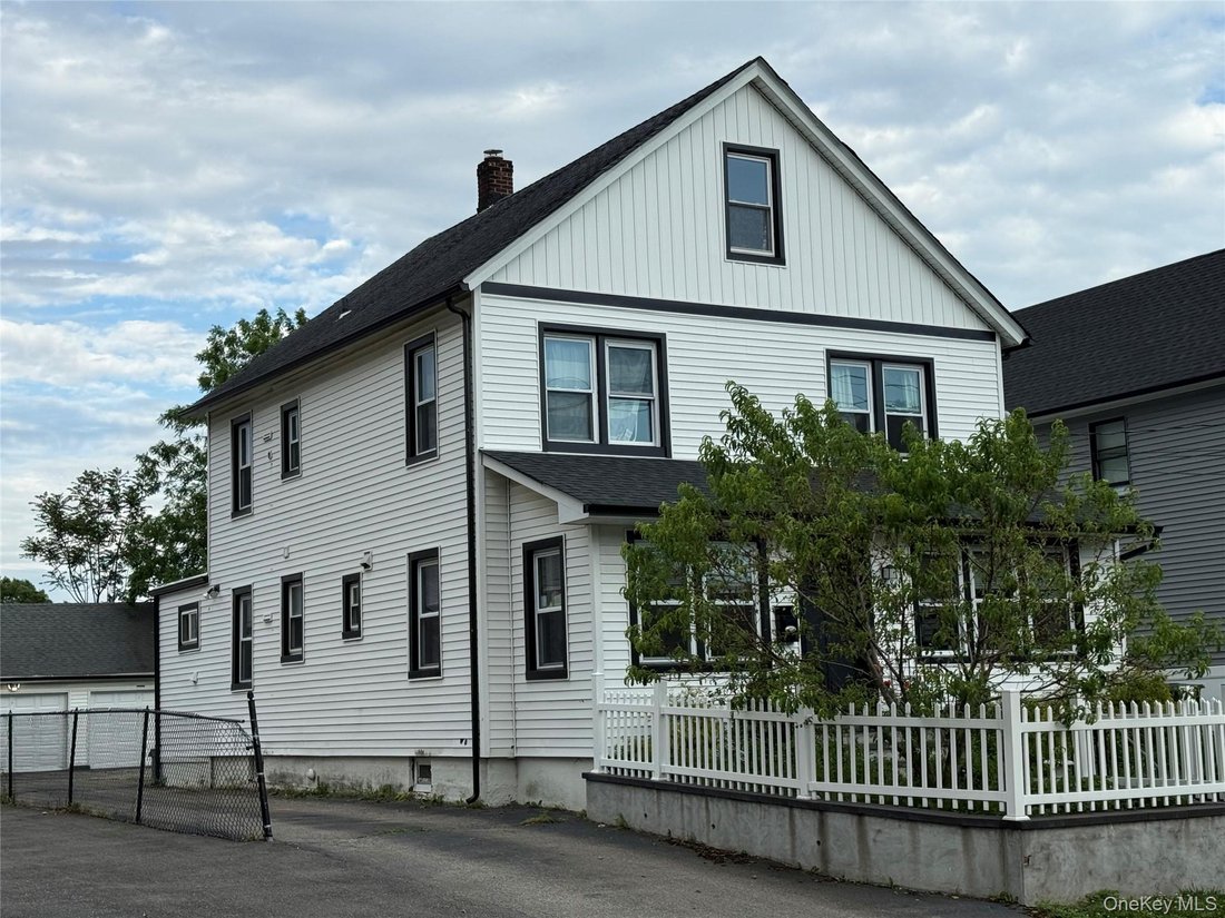 House in Albertson, New York, United States 2 - 18042212