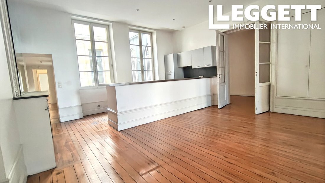 Apartment in Hôtel de Ville-Quinconce-Saint Seurin-Fondaudège, Bordeaux, France 5 - 17083120