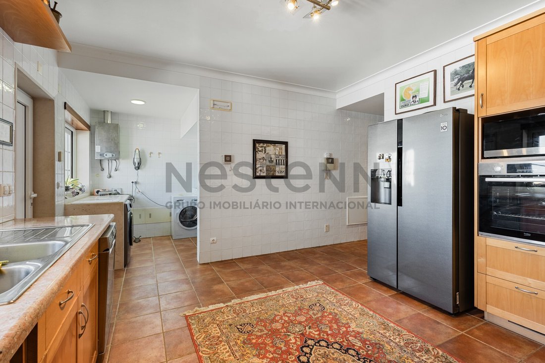 House in Miragaia, Lisbon, Portugal 5 - 18050305